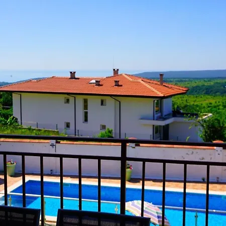 Holiday home сънрайз - Sunrise Varna