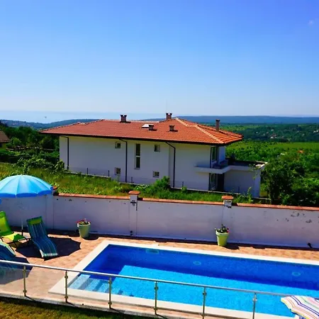 Holiday home сънрайз - Sunrise *