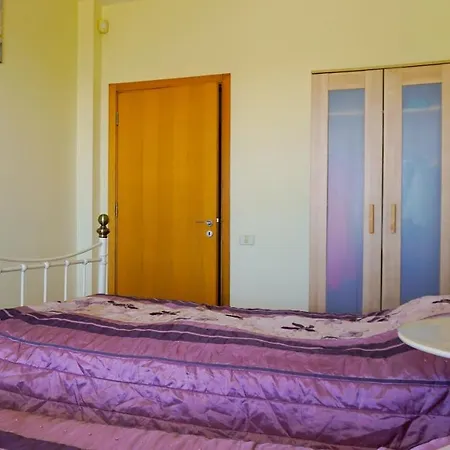 сънрайз - Sunrise Holiday home