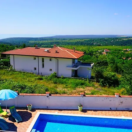 сънрайз - Sunrise Holiday home Varna