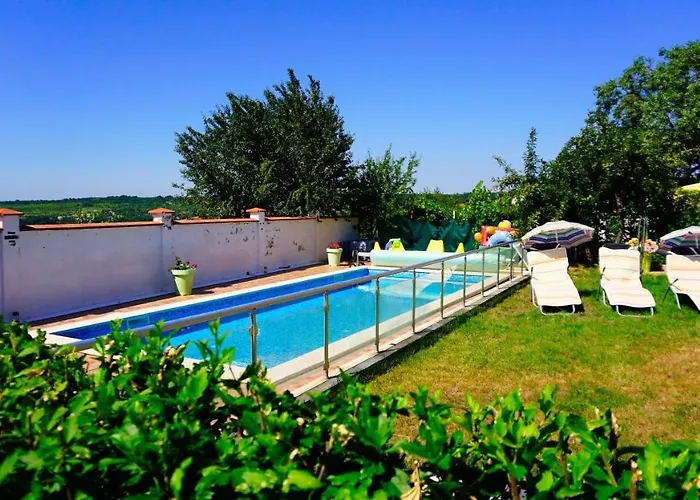 сънрайз - Sunrise Prázdninový dům