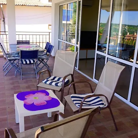 Ferienhaus сънрайз - Sunrise Warna