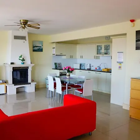 Ferienhaus сънрайз - Sunrise Warna