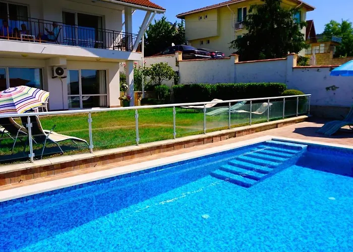 Holiday home сънрайз - Sunrise Varna