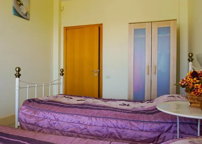 сънрайз - Sunrise Holiday home